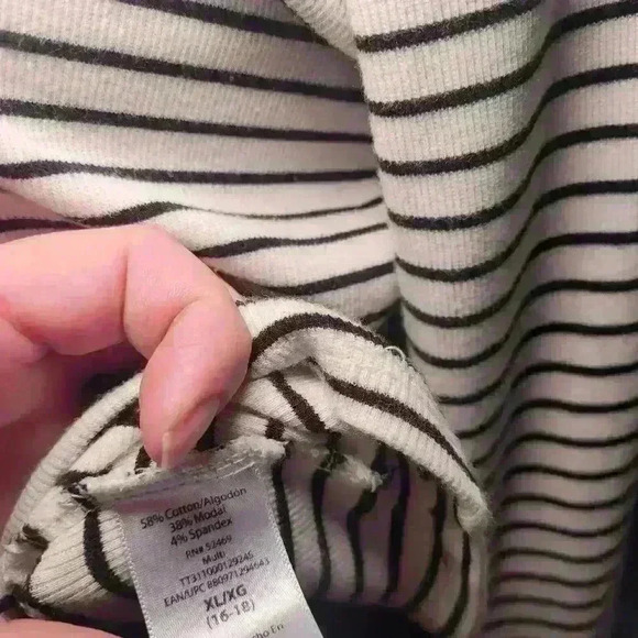 Time and trust XL pullover Sweater shirt. - Picture 6 of 6